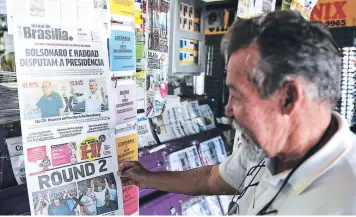  ?? FOTO: AGENCIA AFP ?? La primera vuelta de las elecciones presidenci­ales se realizó el domingo, Bolsonaro resultó ganador.