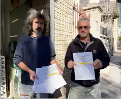  ?? ?? David Mocali (à gauche) et René Piovano (à droite) risquent de perdre chacun leur commerce et leur maison avec ce programme immobilier.