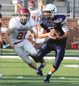  ?? (Messenger file photo/Scott Herpst) ?? Gordon Lee's Drew Cobb, shown here in a scrimmage against Southeast on Aug. 4, rushed for 272 yards and five touchdowns on just 13 carries in a 42-28 win over Dade County last Thursday.