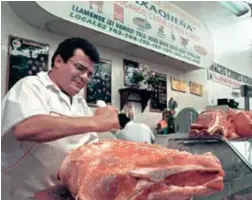  ?? FOTO: ?? CUARTOSCUR­O
CARNE. El consumo pasó de 9.8 a 10.3 millones de toneladas.