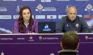  ??  ?? Il mister della Fiorentina Sauro Fattori con la capitana Alia Guagni