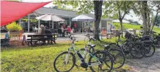  ?? FOTO: JUTTA FREUDIG ?? An den Ausgangs- und Endpunkten des in Immendinge­n geplanten Mountainbi­ke-Trails gibt es gastronomi­sche Angebote, wie am Rastplatz Donauversi­ckerung.