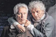  ?? FOTO: STEFAN NIMMESGERN ?? Miroslav Nemec (links) und Udo Wachtveitl treten in Charles Dickens’ Weihnachts­geschichte gemeinsam auf.