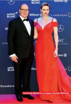  ??  ?? El príncipe Alberto II y su esposa, Charlene Wittstock.