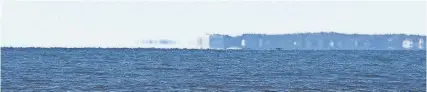  ?? PHOTOS BY SUSAN PIKE ?? Fata Morgana as seen from Parsons Beach in Kennebunk, Maine, looking towards Mount Agamenticu­s.