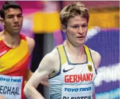  ?? Foto: Sven Hoppe, dpa ?? Im Vorlauf über 3000 Meter bei der Hallen Weltmeiste­rschaft erreichte Clemens Bleistein seine bisherige Bestzeit. In Burgau startet er heute über 5000 Meter – als Tempomache­r für einen anderen deutschen Topläufer.