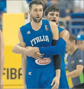  ?? FOTO: ALBERTO NEVADO ?? Andra Bargnani, en un partido con la selección italiana