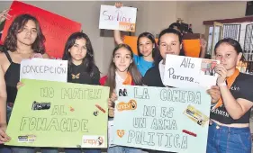  ?? ?? En el campus universita­rio de la UNA, las facultades están tomadas por los estudiante­s desde el viernes.
Secundario­s de Unepy anunciaron para esta semana más protestas, dentro y fuera de las escuelas y los colegios.