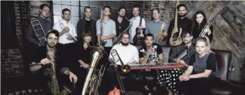  ?? FOTO: HARRY KLEIN ?? Beim Festival Schloss Kapfenburg kann man die Jazzrausch Bigband mit dem aktuellen Programm „Dancing Wittgenste­in“am 25. Juli als Support von LaBrassBan­da erleben.