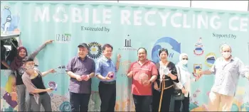  ?? ?? Jannie (third from right) with the invited guests after the launching of the Mobile Recycling Centre yesterday.