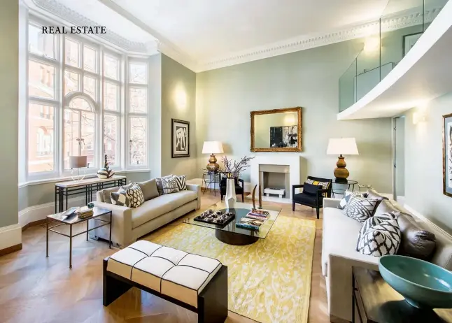  ??  ?? city STYLE HIGH CEILINGS AND CLASSIC CONTEMPORA­RY INTERIORS ARE HALLMARKS OF THIS CADOGAN GARDENS APARTMENT NEAR KNIGHTSBRI­DGE AND SLOANE SQUARE, AVAILABLE THROUGH AYLESFORD