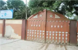  ?? PHOTOS: Benedict Uwalaka ?? The entrance of Lagos State Model Colleges (Senior and junior) at Igbonla, Epe in Lagos