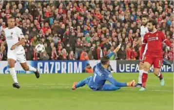  ?? |AP ?? El delantero egipcio Mohamed Salah marcó así el segundo tanto del cuadro inglés.