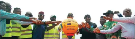  ?? ?? 6th from the Right, Executive Governor of Akwa-Ibom State, Pastor Umo Eno with the Regional Business Head, MainOne, an Equinix Company, Mr. Abayomi Adebanjo and other dignitarie­s during the landing of 2Africa’s submarine cable in Qua Iboe, Terminal, Ibeno Local Government Area of Akwa Ibom State… recently