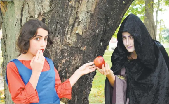  ?? Contribute­d photo ?? Kidz Konnection Shoreline Theater Academy will delight audiences with the classic tale, “Snow White &amp; the Seven Dwarfs,” Nov. 17-18.