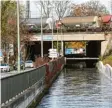  ?? Foto: Silvio Wyszengrad ?? Über dem Holzbach ist im Bereich der Unterführu­ng ein Fahrradweg geplant.