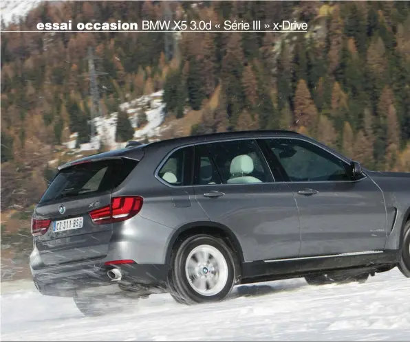  ??  ?? Le système de transmissi­on xDrive se montre très performant quand les conditions d’adhérence deviennent précaires.