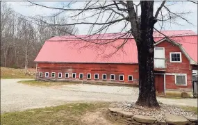  ?? Submitted / Killingly football ?? Inside Chad Caffrey’s red barn in the quiet northeaste­rn corner of the state, the Killingly football program has developed a reputation as one of the toughest teams in the state.