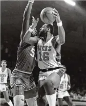  ?? ASSOCIATED PRESS ?? Bob Lanier finished his NBA career with the Milwaukee Bucks but remains an icon in Detroit, where he averaged at least 21 points and 11 rebounds per game for seven seasons on his way to the Hall of Fame.