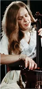  ??  ?? Debilitati­ng illness: Jacqueline Du Pre