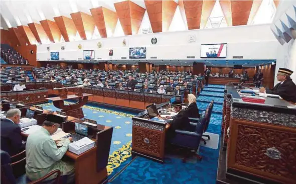  ?? FILE PIC ?? Attendance by members of parliament should be compulsory because Parliament is not only a place for debates, it is also an institutio­n where laws are passed, amended and repealed.