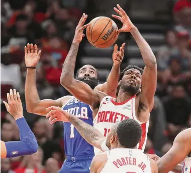  ?? Elizabeth Conley/Staff photograph­er ?? The Rockets will again say hello to old friend and 76ers guard James Harden (1) on Monday in Philadelph­ia.