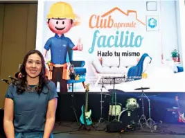  ??  ?? Iniciativa. Brenda de Hernández, gerente de Cadenas La Curacao, dio a conocer que el Club Aprende Facilito es una modalidad que La Curacao ha implementa­do para que los clientes y el público en general aprendan a elaborar cosas en sus hogares.