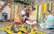  ?? PTI PHOTO ?? Prime Minister Narendra Modi offers prayers at Hatkeshwar Temple in Vadnagar, Gujarat, on Sunday.