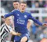  ??  ?? NO TIME OUT Foxes star Vardy is fit to face Everton