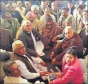  ?? HT PHOTO ?? Former chief minister Bhupinder Singh Hooda at the house of the rape victim in Jhansa village of Kurukshetr­a on Tuesday.