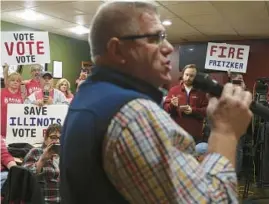  ?? JOHN J. KIM/CHICAGO TRIBUNE ?? Darren Bailey addresses supporters during a rally at a bakery on Nov. in Bloomingto­n.