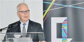  ??  ?? Le chef de la direction d’Agropur, Robert Coallier, a annoncé la semaine dernière à Montréal la création d’un programme d’innovation destiné au grand public.