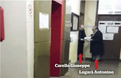  ??  ?? La soffiata Antonino Lugarà a Monza con il funzionari­o Giuseppe Carello che gli svelerà l’indagine in corso