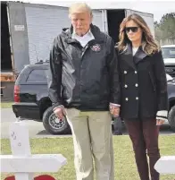  ?? AFP ?? Donald Trump und ein Melania-Double?