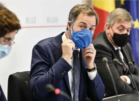  ?? © ?? Voor Alexander De Croo is de inzet persoonlij­k, sinds de premier bij zijn aantreden zei dat België zich geen lockdown meer kan veroorlove­n. pn