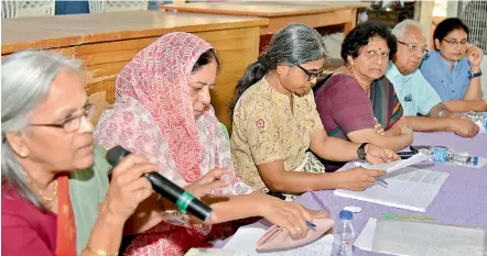  ?? — S. SURENDER REDDY ?? Members of various women’s organisati­ons hold a meeting in solidarity with the victims of the recent violence in Delhi, at the Somajiguda Press Club, on Saturday.