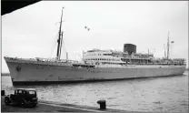  ??  ?? CARRYING MAIL: Athlone Castle arrives in Cape Town circa 1936, carrying the mail. Even in those days, the mail arrived within 16 days, a service that was reduced to 14 days and later to 11 days.