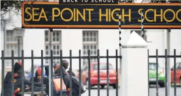  ?? ARMAND HOUGH African News Agency (ANA) ?? GRADE 12 pupils across the country are back in class after a one week break. Announcing the closure two weeks ago, President Cyril Ramaphosa said the reopening of schools would be phased in. See page 2 |