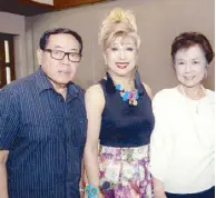  ??  ?? Ambassador Victor Garcia and wife Connie with Lit del Rosario.