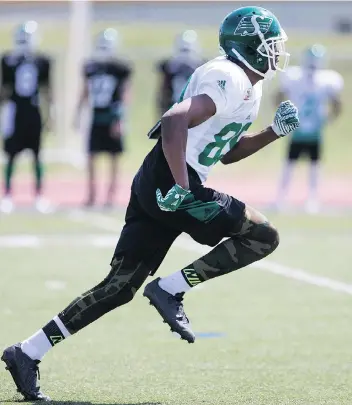  ?? KAYLE NEIS ?? Talented but controvers­ial receiver Duron Carter landed in Saskatchew­an after catching 185 passes for 2,877 yards and 17 touchdowns in two-plus seasons with the Montreal Alouettes.