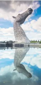  ??  ?? Meander The walk sets off from the iconic Kelpies