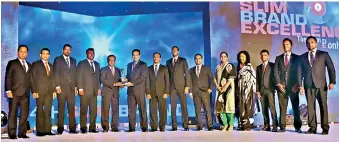  ??  ?? Ceylinco Life team receiving the Silver for Service Brand of the Year at SLIM Brand Excellence Awards 2015