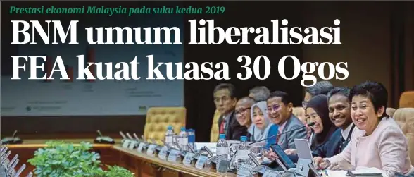  ?? (Foto Asyraf Hamzah/bh) ?? Nor Shamsiah pada sidang media mengumumka­n prestasi ekonomi Malaysia suku kedua 2019 di Kuala Lumpur, semalam.