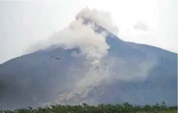  ?? | ALEJANDRO GARCÍA ?? Se espera que la cifra de fallecidos se incremente debido a que se desconoce a ciencia cierta el número de desapareci­dos tras la erupción volcánica en Guatemala.