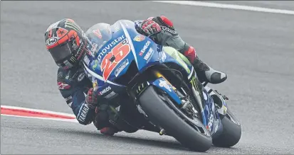  ?? FOTO: GETTY ?? Maverick Viñales dio 90 vueltas al circuito de Misano, igual que Valentino Rossi, para mejorar el rendimient­o del compuesto trasero