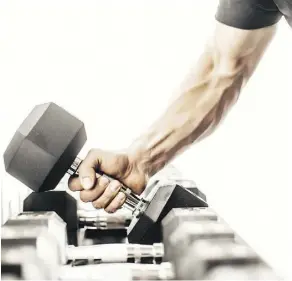  ??  ?? According to Paul Robinson, both 15- and 60-minute workouts develop comparable strength, but if you want to look better you need to spend more time lifting those weights — three to five sets.