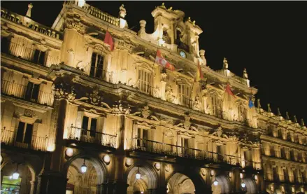  ?? PAT O’CONNOR ?? Plaza Mayor, Spain’s grandest square, sparkles at night and is just the starting point for a Salamanca visit.