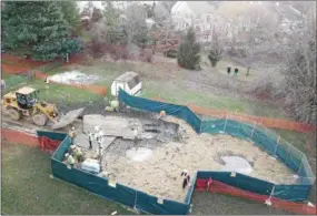  ?? SUBMITTED PHOTO ?? An overhead photo shows a sinkhole believed tied to pipeline constructi­on behind a home on Lisa Drive in West Whiteland.