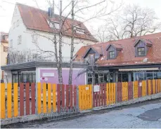  ?? FOTO: TOBIAS SCHUMACHER ?? Das evangelisc­he Nikolaikin­derhaus an der Eberzstraß­e in Isny ist seit Montag geschlosse­n.