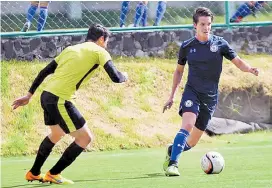  ??  ?? El Güero asistió a Felipe Mora en el gol contra Potros de la UAEM